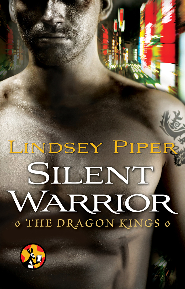 This image is the cover for the book Hunted Warrior, The Dragon Kings