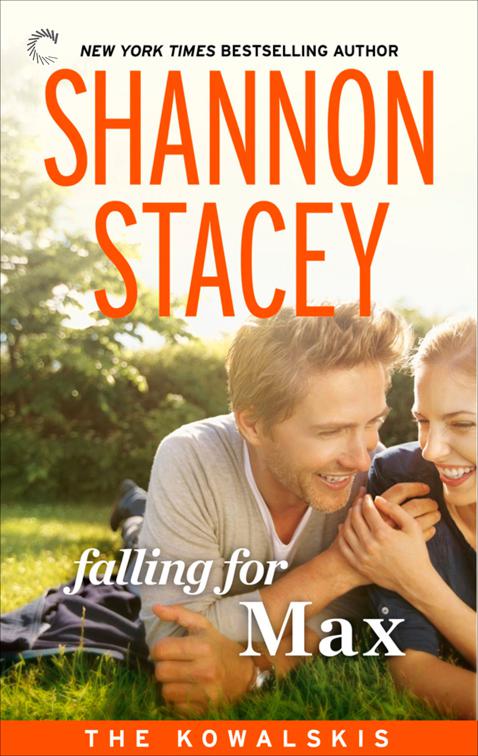 Falling for Max, The Kowalskis